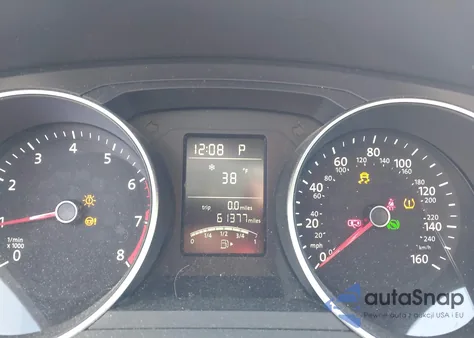 2015 Volkswagen Jetta 1.8T Se z USA, uszkodzony, nr VIN 3VWD07AJ1FM211048